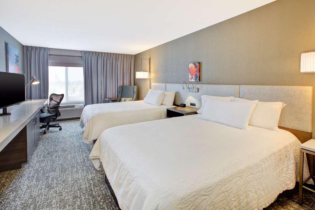 Hilton Garden Inn Chesterton Room photo